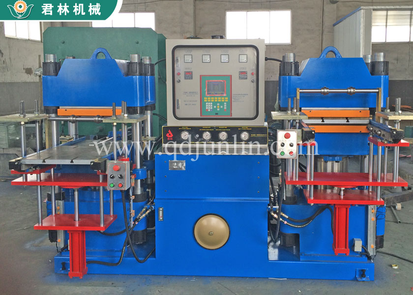 Automatic plate vulcanizer