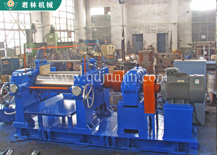 XK-360 Open mixing mill