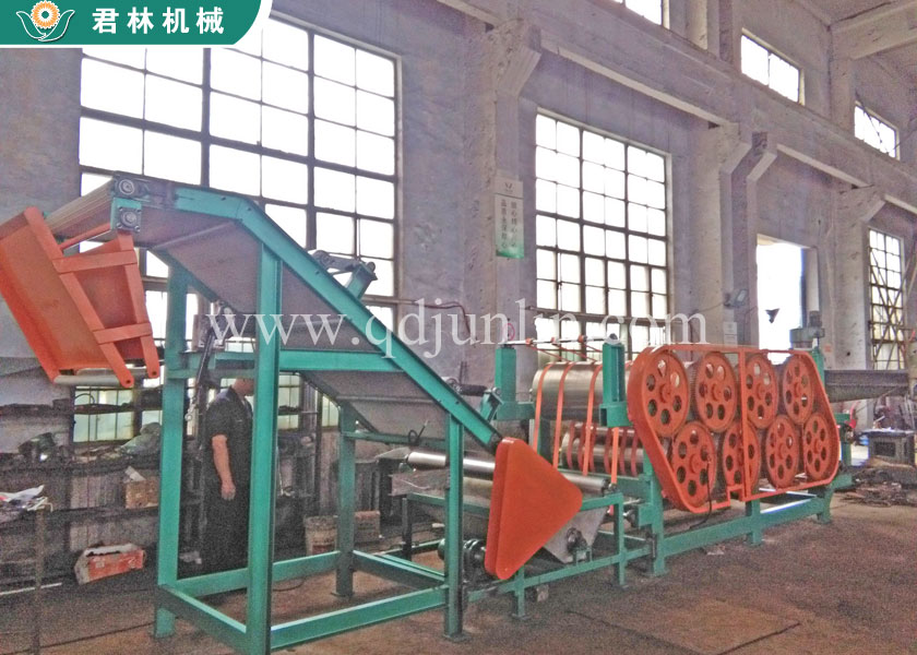 Roller type colling machine