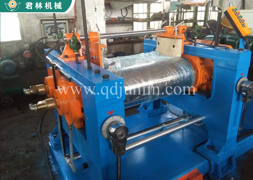 XK-250 Open mixing mill