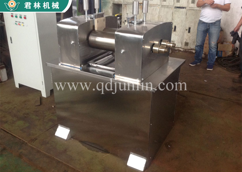 XK-160  Open mixing mill