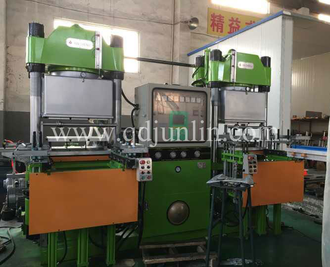 Automatic plate vulcanizer